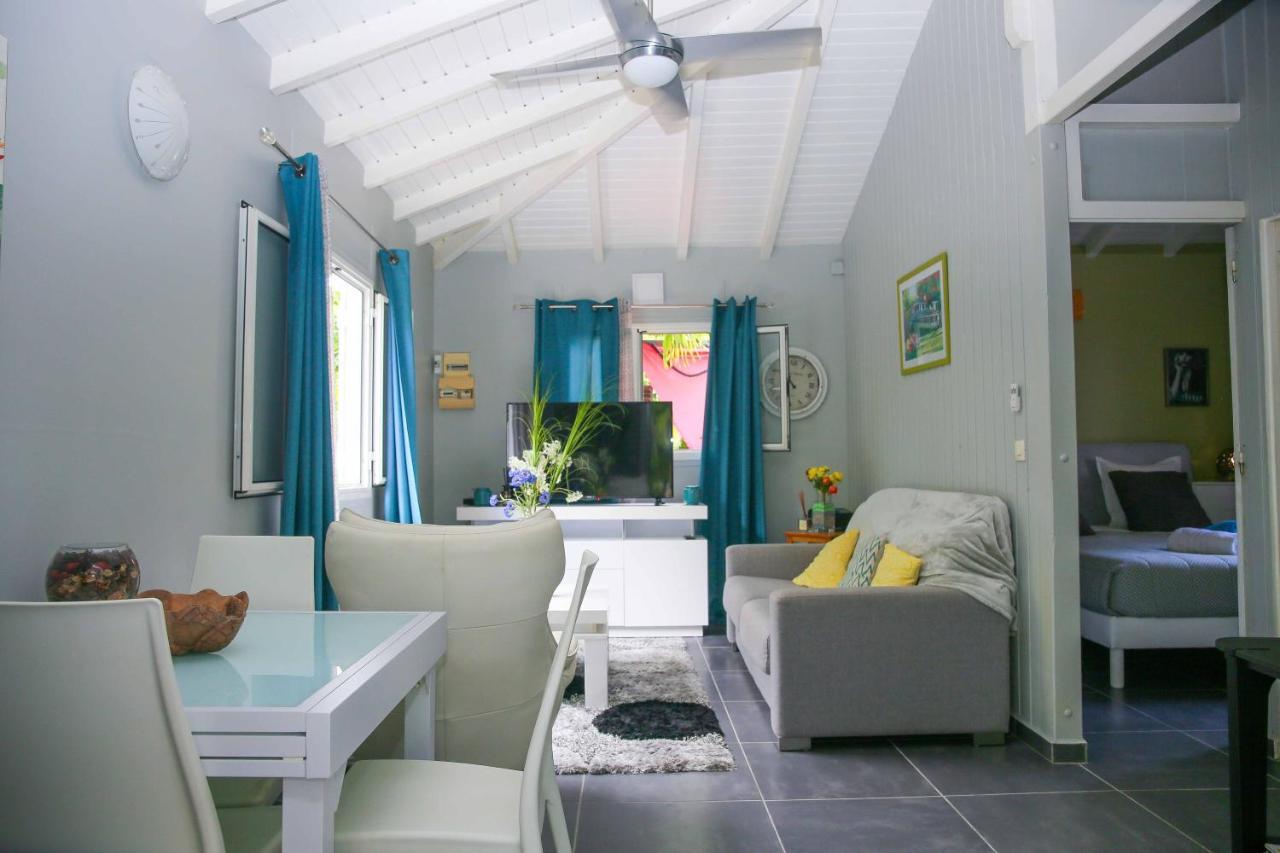 Les Nuits Galantes Mandevilla Maison Privee Avec Jacuzzi Saint-Francois  Exterior photo